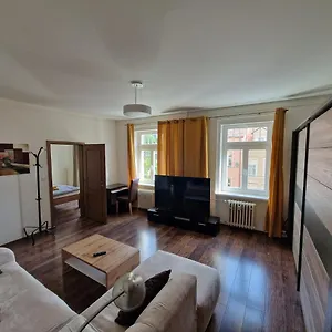  Apartment 63m2 S Balkonem V Lazenskem Centru Tschechische Republik